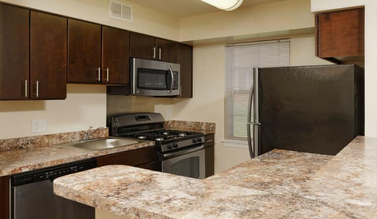 Fairway Park Apartments kitchen